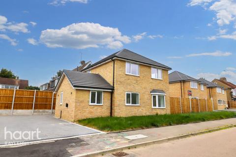 4 bedroom detached house for sale, The Blossoms, Arterial Road, Rayleigh
