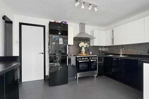 33 Skiddaw Close, Great Notley, Braintree, CM77 7UN