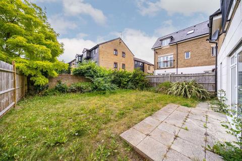 undefined, Marbaix Gardens, Isleworth TW7
