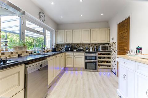 4 bedroom detached house for sale, School Close, High Wycombe, Buckinghamshire, HP11