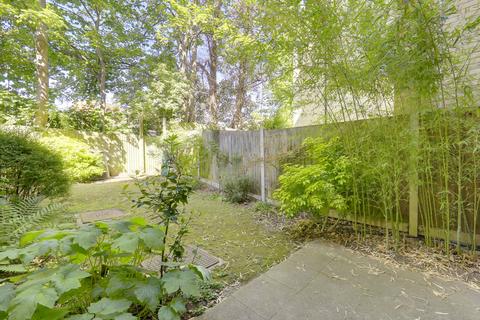 2 bedroom flat for sale, Westbourne Drive, Forest Hill , London, SE23