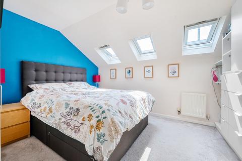 3 bedroom terraced house for sale, Benham Drive, Reading RG7