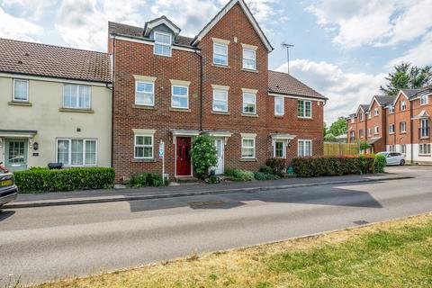 3 bedroom terraced house for sale, Benham Drive, Reading RG7