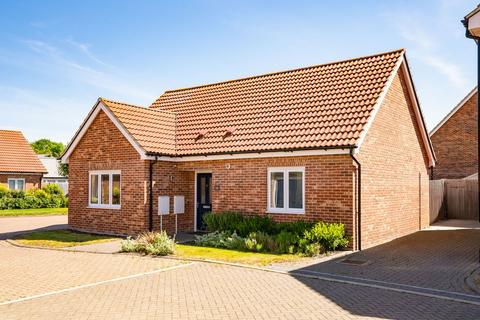 16 Webb Close, Hardwick, Cambridge, CB23 7EW