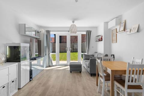 16 Webb Close, Hardwick, Cambridge, CB23 7EW