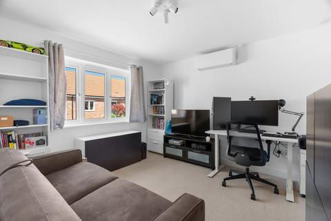 16 Webb Close, Hardwick, Cambridge, CB23 7EW