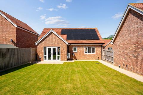 16 Webb Close, Hardwick, Cambridge, CB23 7EW
