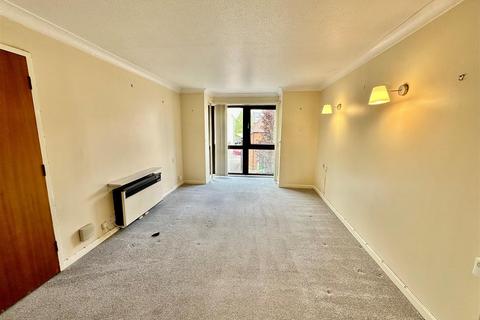1 bedroom retirement property for sale, South Street, Farnham