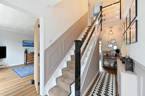 4 bedroom detached house for sale, South Road, Horndean