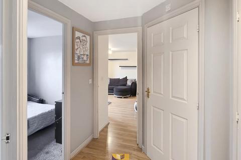 2 bedroom flat to rent, Eccles New Road, Salford M5
