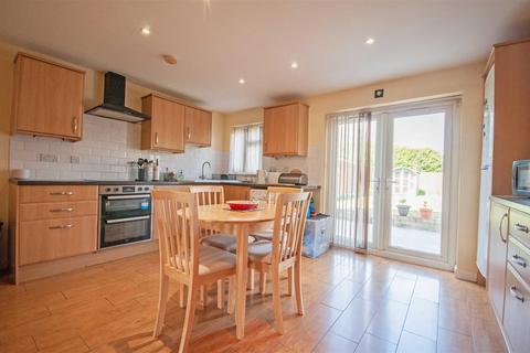 undefined, HOUSE with ADJOINING ANNEX in Duffries Close, Great Waltham, Chelmsford