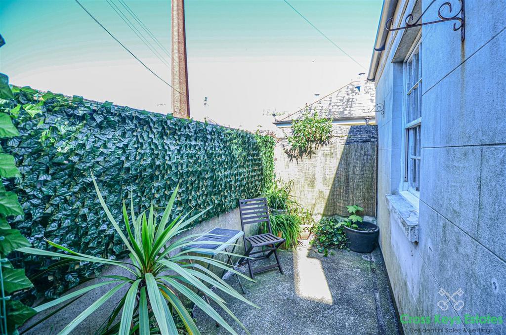 Rear Courtyard