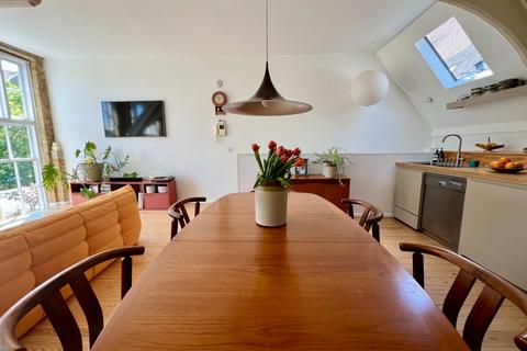 2 bedroom apartment for sale, Schoolhouse Yard, Bloomfield Road, Woolwich, London, SE18 7JD