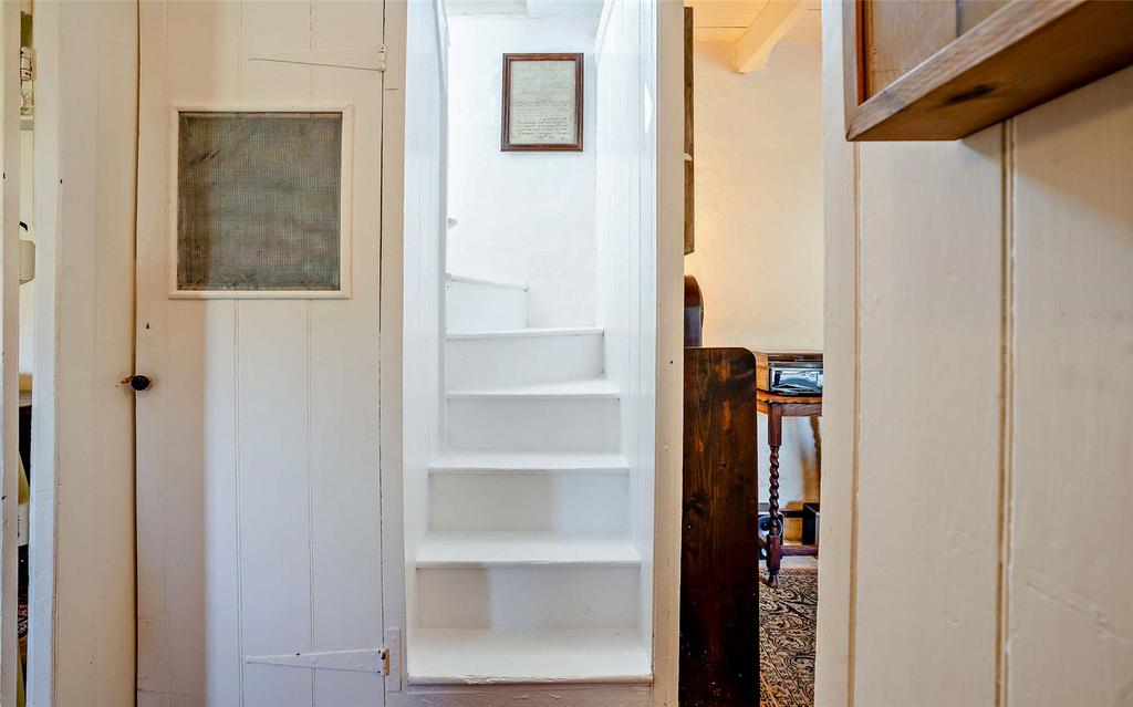 Steps To Croggloft
