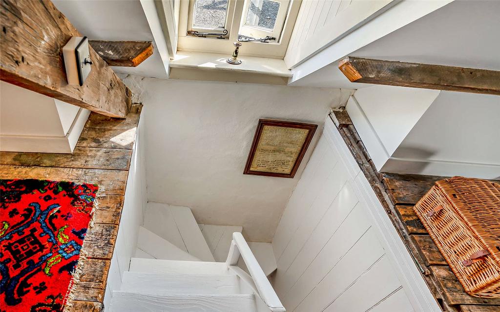 Steps To Croggloft