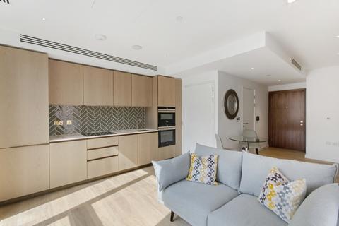 Studio to rent, City Road, Hoxton, London, EC1V