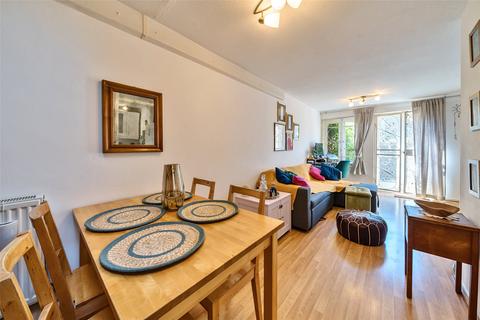 1 bedroom house for sale, Kennet Close, London SW11