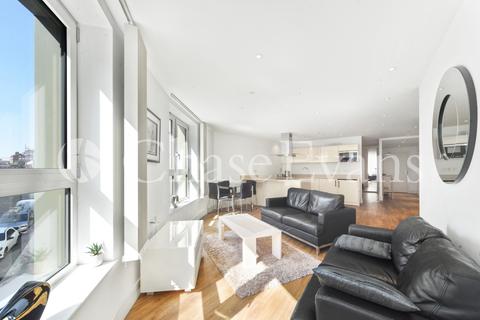 Studio to rent, Queensland Road, Queensland Terrace, Islington, London, N7
