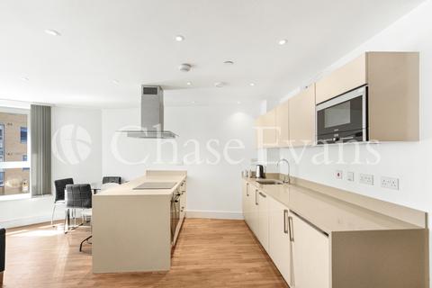 Studio to rent, Queensland Road, Queensland Terrace, Islington, London, N7