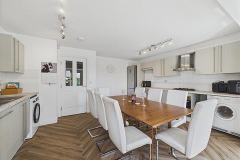 86 Bridgewater Way, Ravenfield, Rotherham, S65 4GH