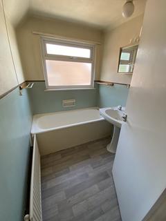 4 bedroom detached bungalow for sale, Farnham Lane, Slough