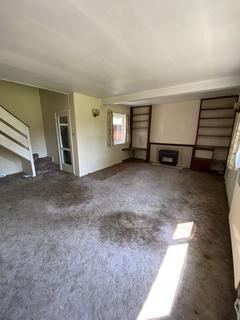 4 bedroom detached bungalow for sale, Farnham Lane, Slough
