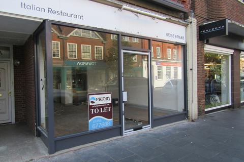 Retail property (out of town) to rent - Connaught Avenue, Frinton-on-Sea CO13