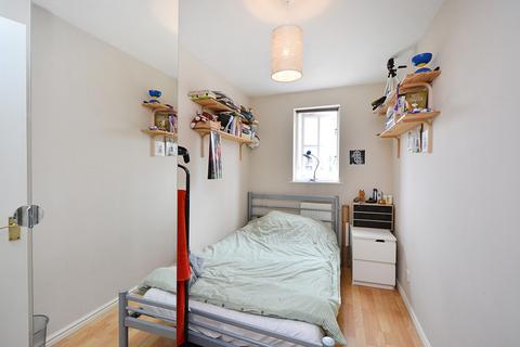 21 Alpine Grove, London, E9 7SX