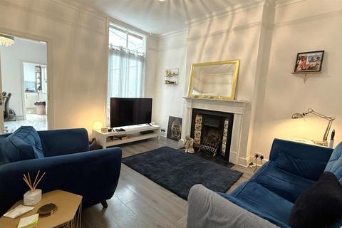 3 bedroom end of terrace house for sale, Fourth Avenue, Birmingham B29