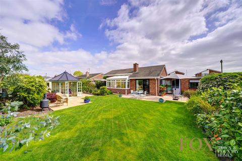 4 bedroom detached bungalow for sale, Ham View, Upton-Upon-Severn WR8