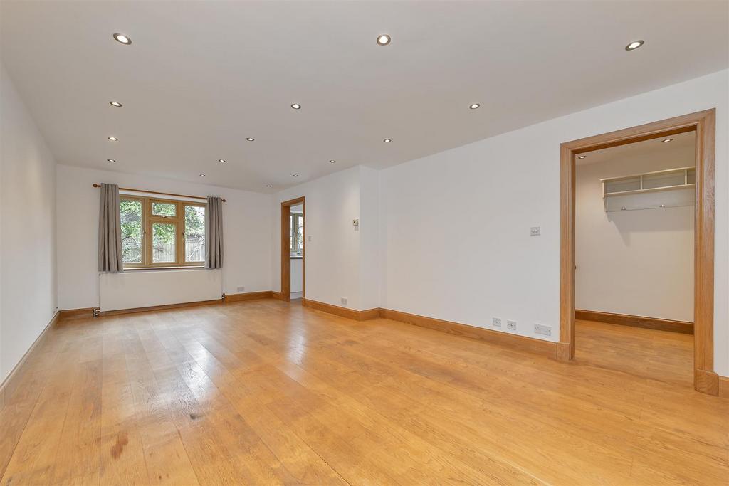 14 Henderson Place-24.jpg