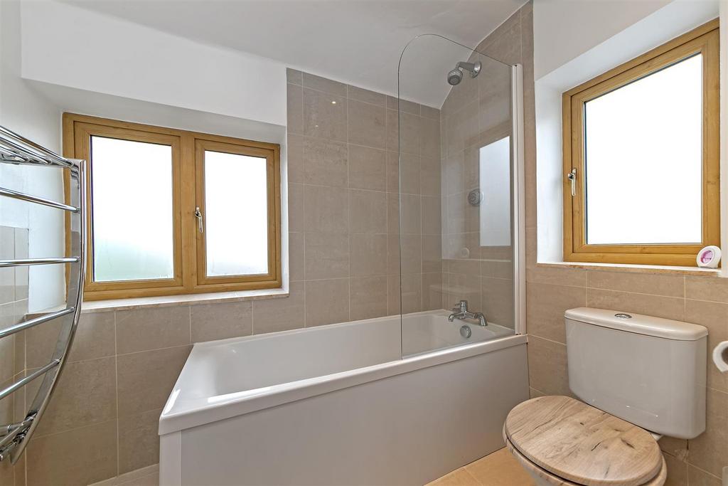 14 Henderson Place-36.jpg