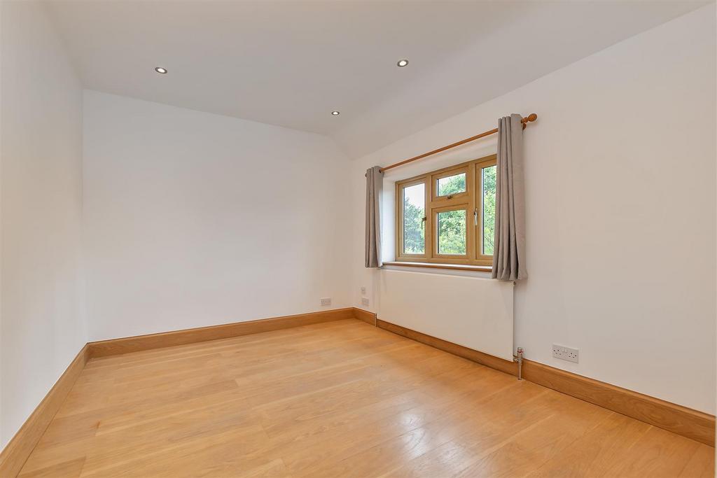 14 Henderson Place-38.jpg