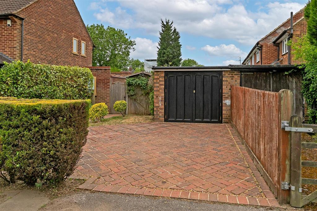 14 Henderson Place-5.jpg