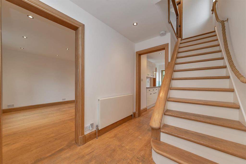 14 Henderson Place-11.jpg