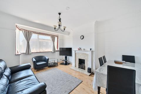 Baron Grove, Mitcham CR4