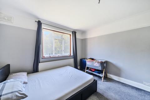 3 bedroom maisonette for sale, Baron Grove, Mitcham CR4
