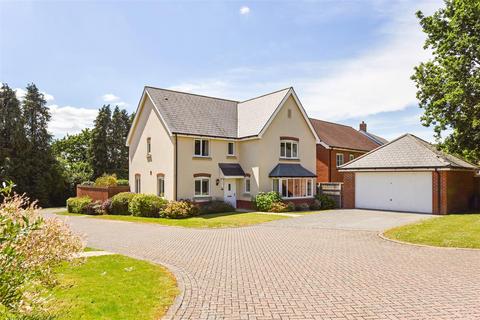 5 bedroom detached house for sale, Henwood Grove, Clanfield