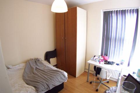 21 Hessle Place, Leeds, LS6 1EU