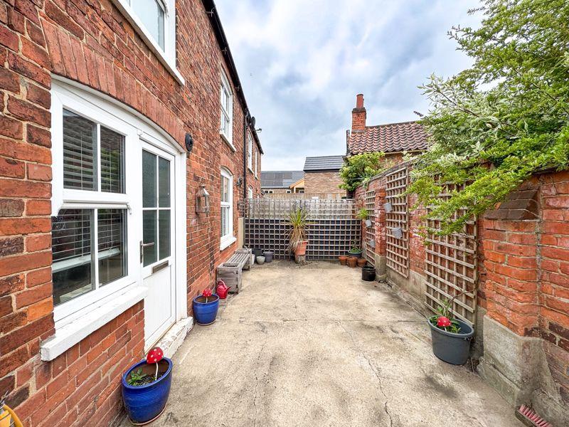Rear garden view2