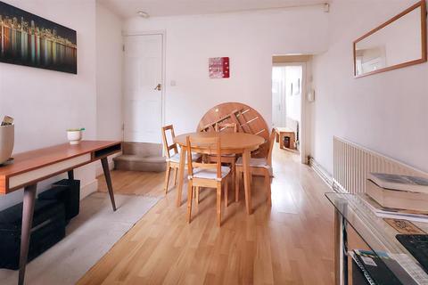 2 bedroom townhouse for sale, Grundy Street, Nottingham
