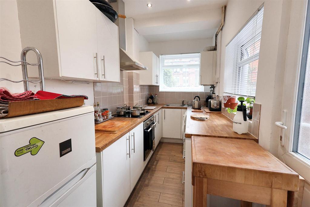 House in Nottingham, Hyson Green - View 2