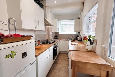 2 bedroom townhouse for sale, Grundy Street, Nottingham