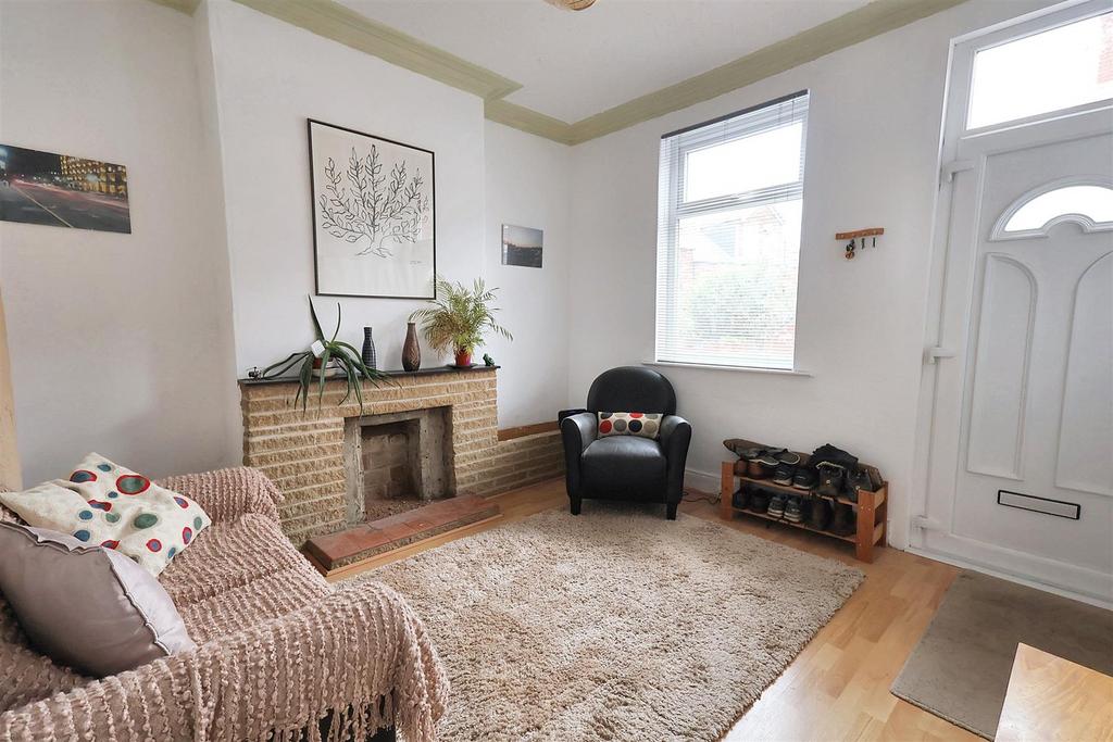 House in Nottingham, Hyson Green - View 4