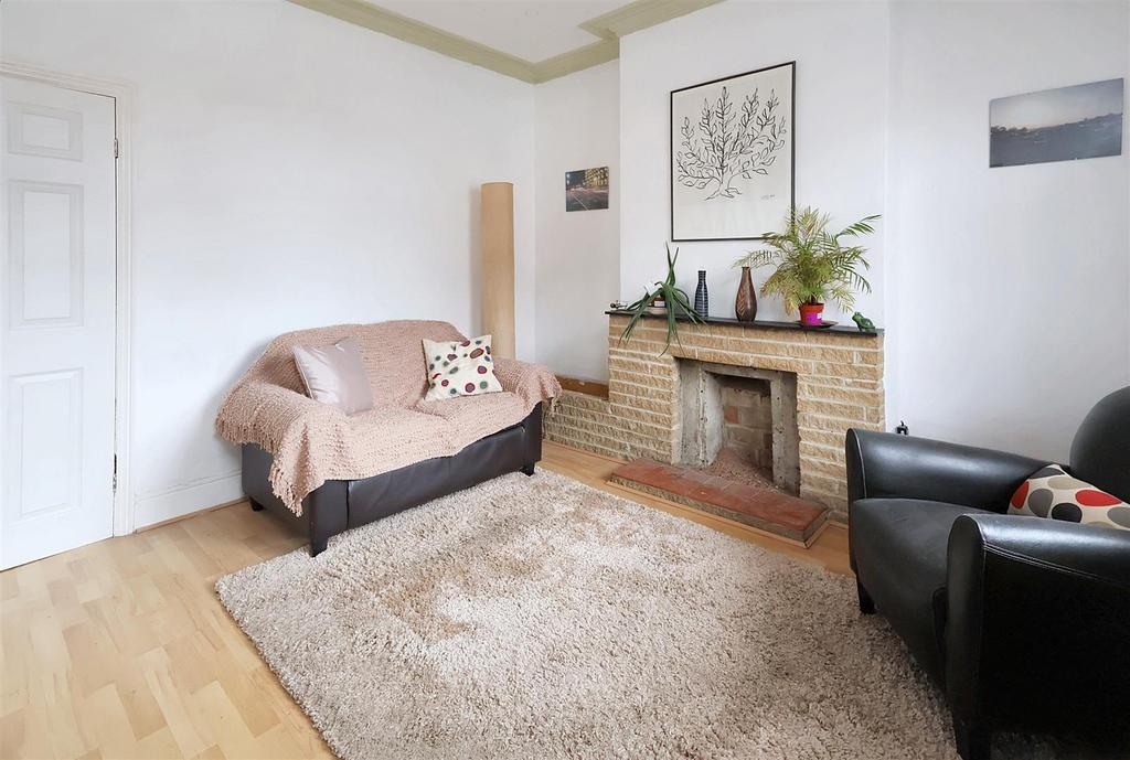 House in Nottingham, Hyson Green - View 5