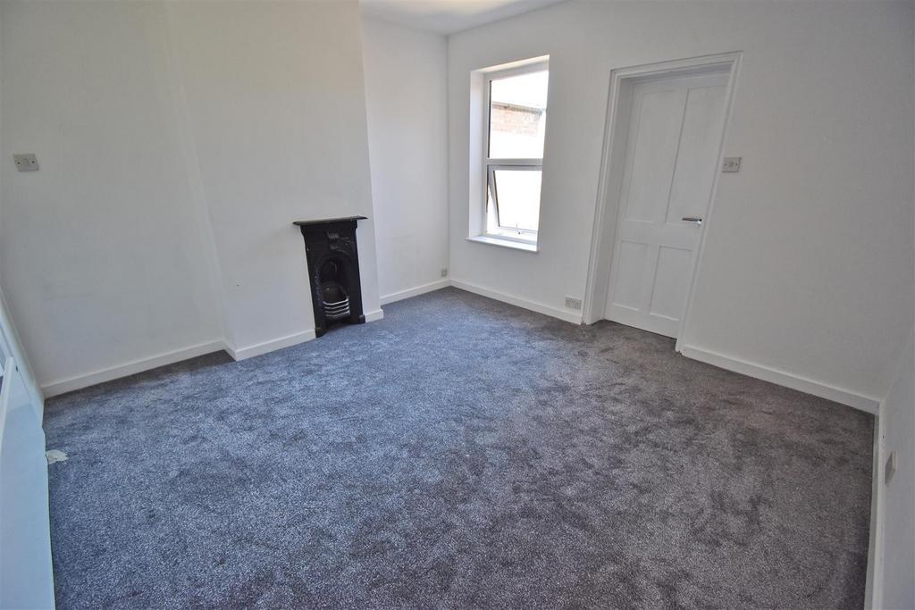 Bedroom 2.2.jpg