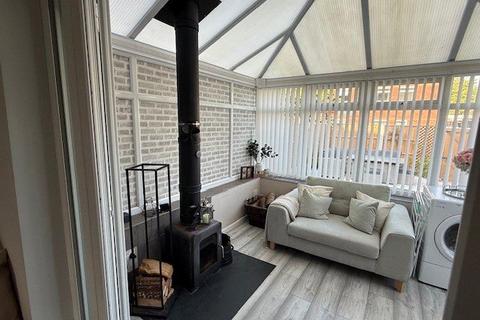 6 Hill Fold, Dawley Bank, Telford, TF4 2QE