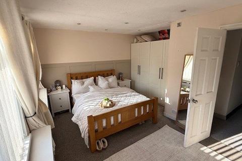 6 Hill Fold, Dawley Bank, Telford, TF4 2QE