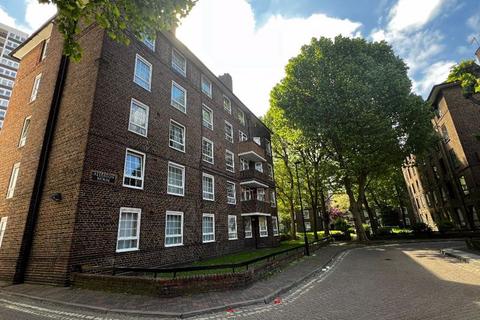2 bedroom property to rent, Provost Estate, London N1