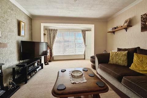 16 Winston Close, Radcliffe, Manchester, M26 4WS